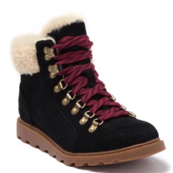 sorel women's ainsley conquest weatherproof booties